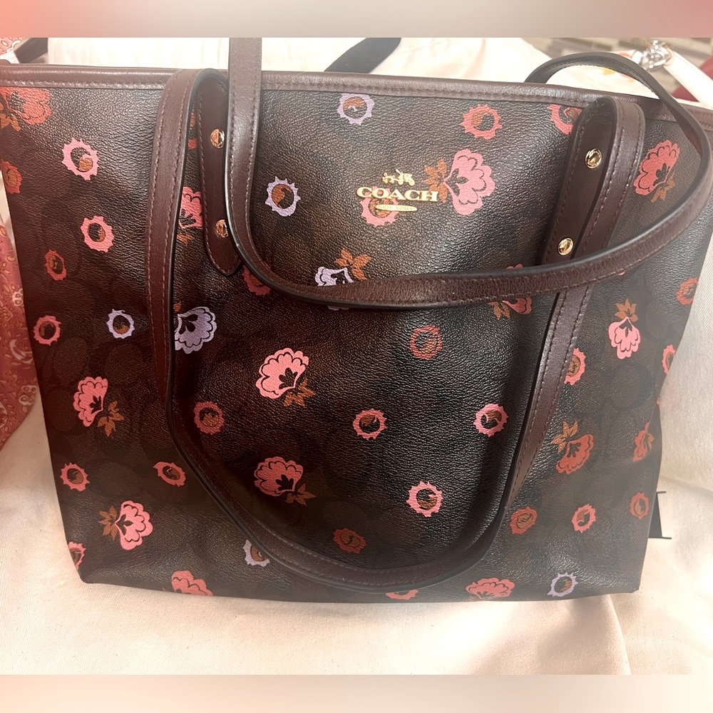 EUC Coach bag floral tote